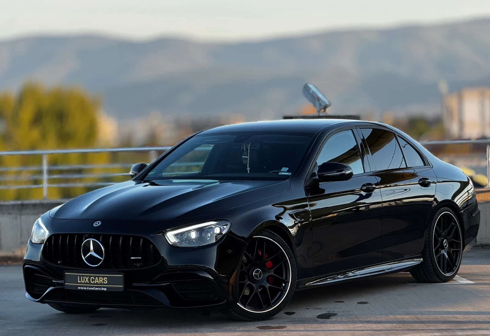 Mercedes-Benz E 220 Face 63 AMG - Ambient - Carbon - Active sound