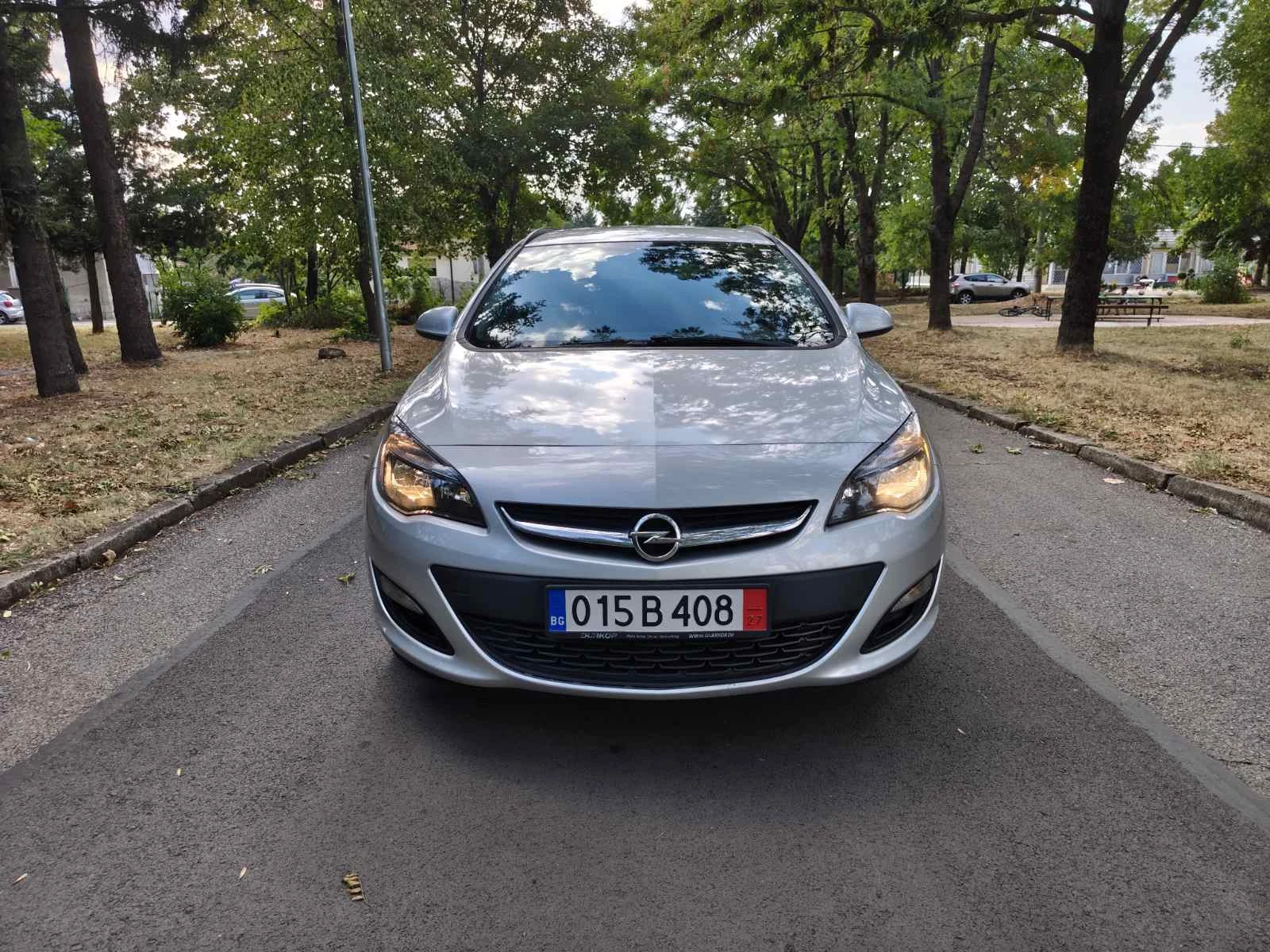 Opel Astra 1.6 CDTI 110к.с., 6 - ск, 2015г., внос от Германия, снимка 2 - Автомобили и джипове - 55904465