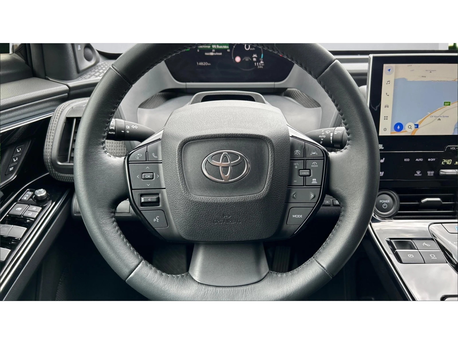 Toyota bZ4X Месечна вноска от 460  , снимка 13 - Автомобили и джипове - 56258467