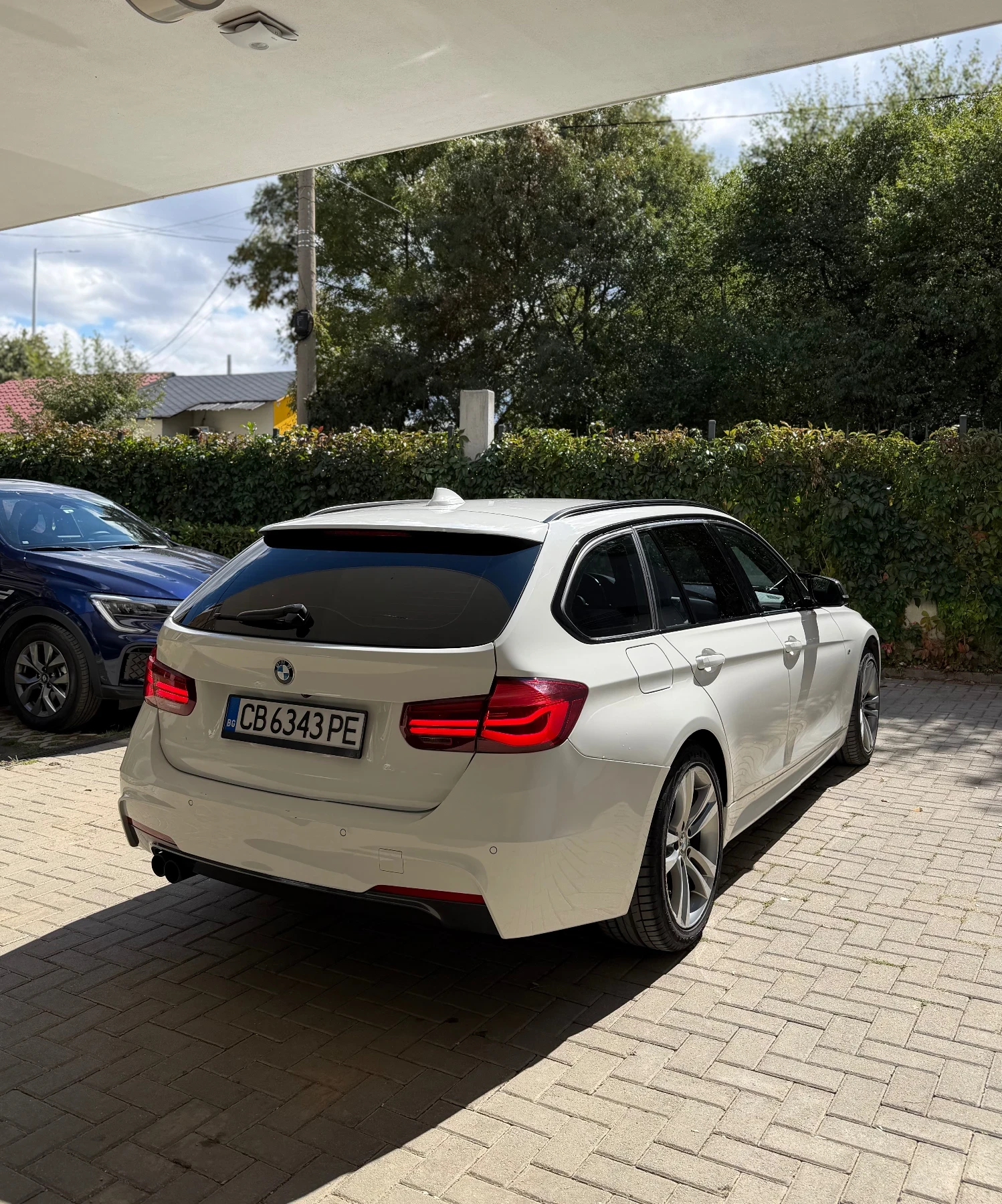 BMW 320 xDrive, снимка 4 - Автомобили и джипове - 56457765