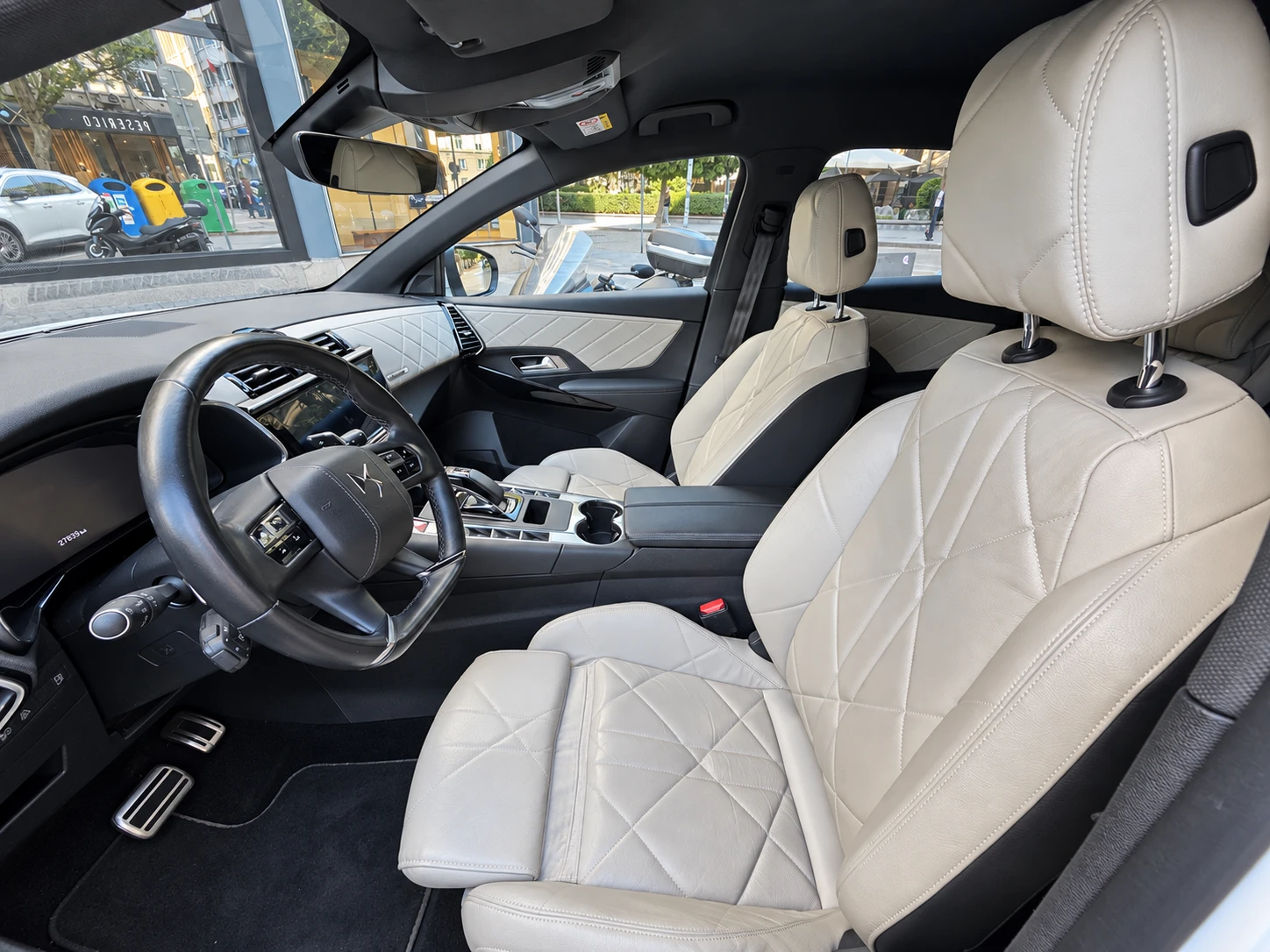 DS DS 7, снимка 12 - Автомобили и джипове - 56662482