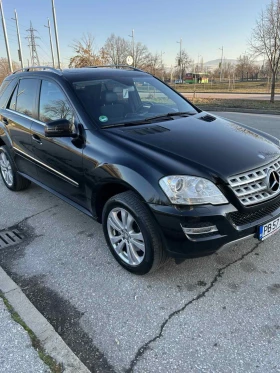 Mercedes-Benz ML 350 Уникална, снимка 3