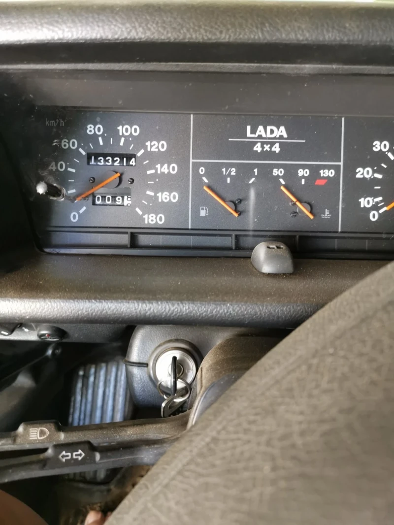 Lada Niva, снимка 8 - Автомобили и джипове - 45479975