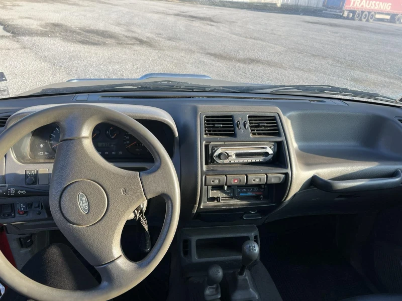 Nissan Terrano, снимка 5 - Автомобили и джипове - 48338565