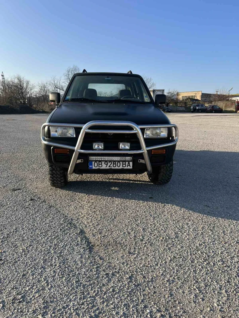 Nissan Terrano, снимка 1 - Автомобили и джипове - 48338565