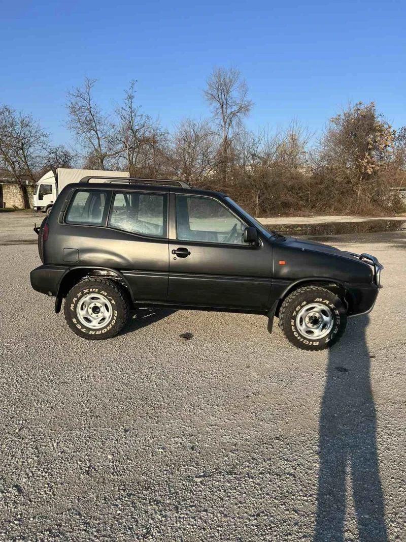 Nissan Terrano, снимка 4 - Автомобили и джипове - 48338565