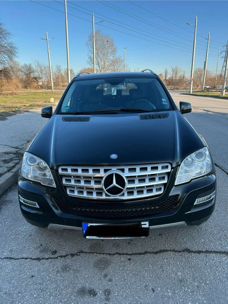 Mercedes-Benz ML 350 Уникална, снимка 1 - Автомобили и джипове - 49094179