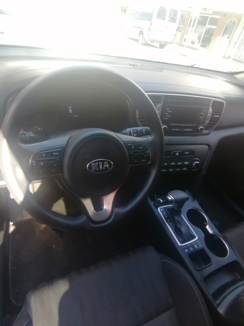 Kia Sportage 2.4, снимка 3 - Автомобили и джипове - 49245004