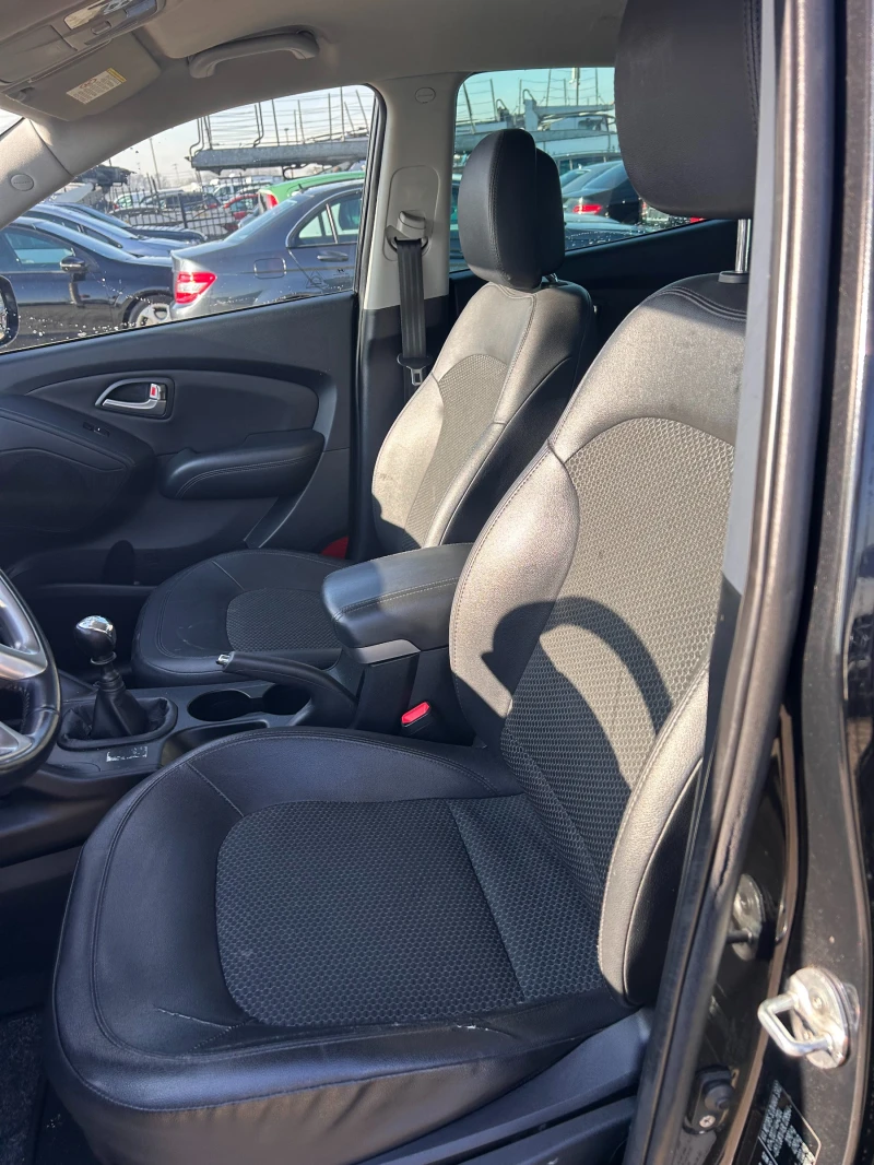 Hyundai IX35 2.0CRDI KOJA EURO 5, снимка 12 - Автомобили и джипове - 52850923