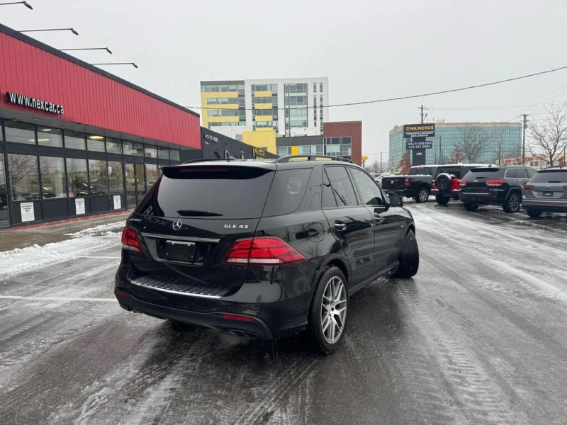 Mercedes-Benz GLE * AMG 43 4MATIC LEATHER PAN/ROOF NAV B/SPOT CAMR *, снимка 8 - Автомобили и джипове - 52990112