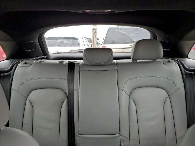 Audi Q3, снимка 10 - Автомобили и джипове - 53445988