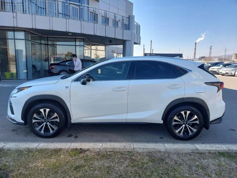 Lexus NX F-Sport Бензин-Газ, снимка 6 - Автомобили и джипове - 49385320