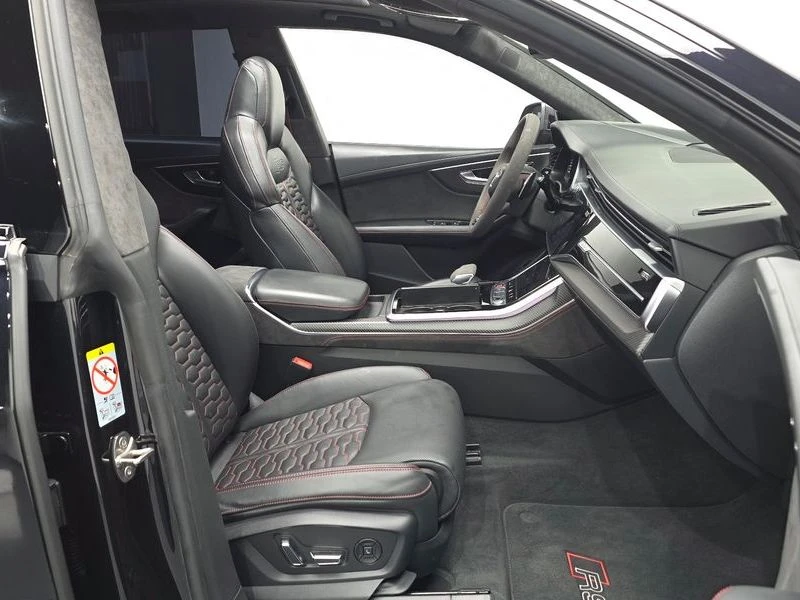 Audi RSQ8 4.0 TFSI Quattro| 600к.с.| ВКЛ.ТЕХНОТЕСТ, снимка 11 - Автомобили и джипове - 55402820