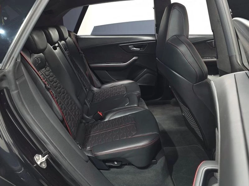 Audi RSQ8 4.0 TFSI Quattro| 600к.с.| ВКЛ.ТЕХНОТЕСТ, снимка 12 - Автомобили и джипове - 55402820