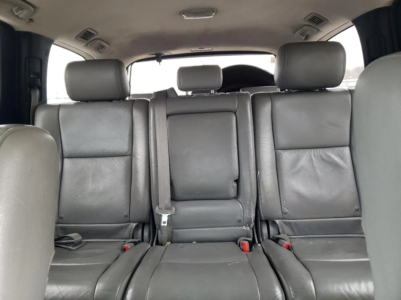Toyota Sequoia  - изображение 10