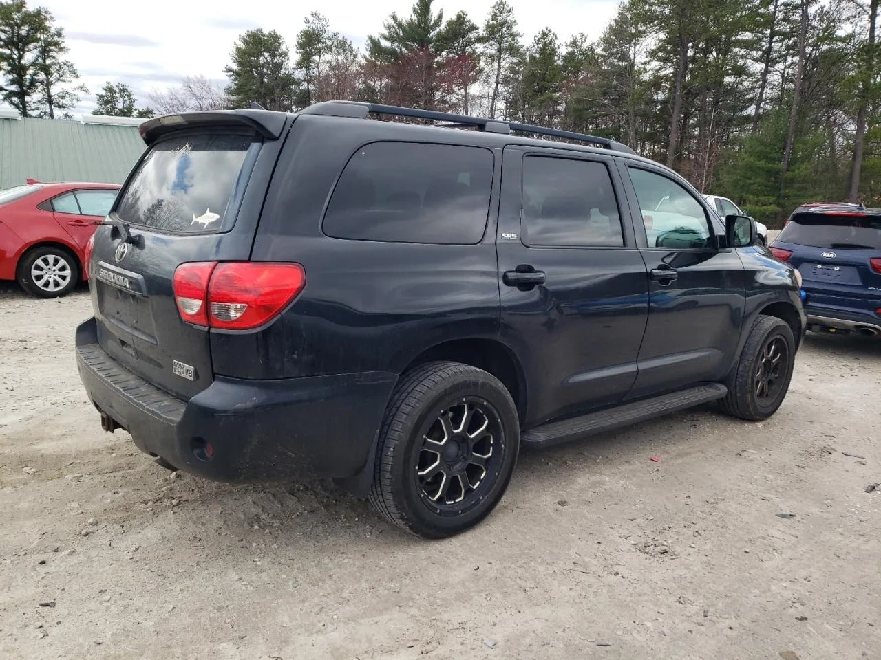 Toyota Sequoia  - изображение 6
