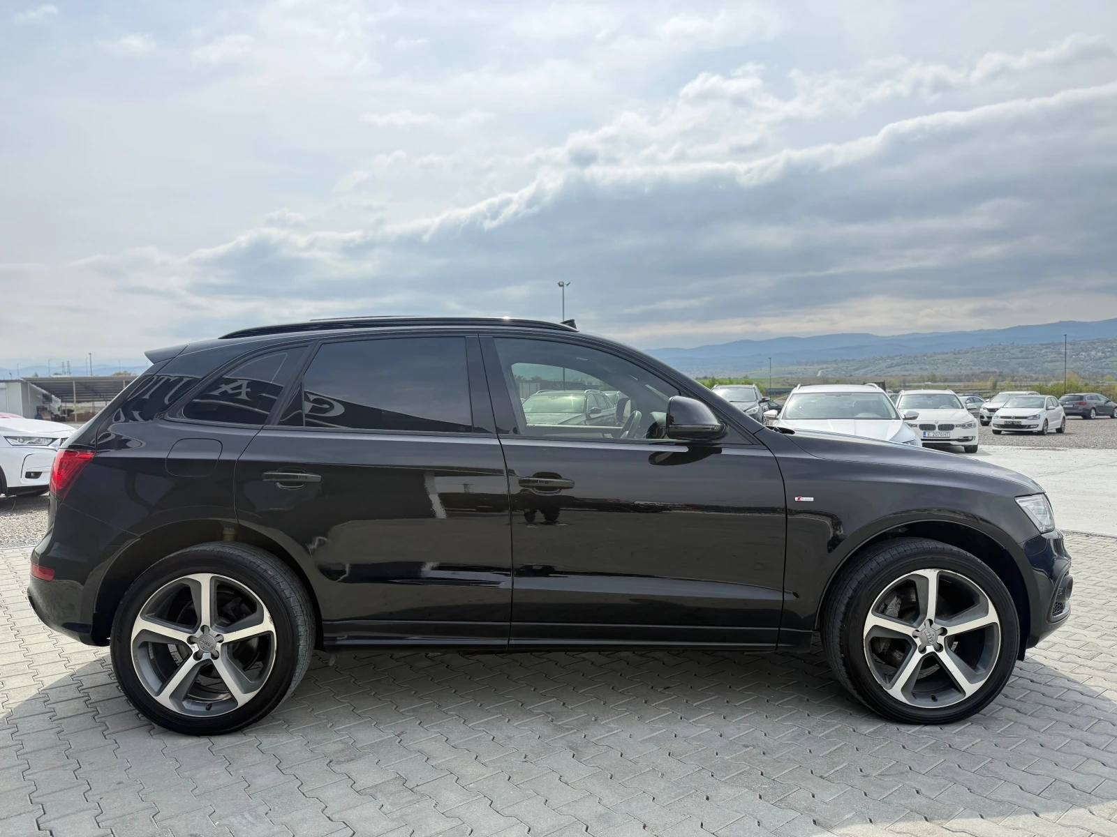 Audi Q5 3.0TDI 258 ks Собствен лизинг !!!, снимка 4 - Автомобили и джипове - 53392130