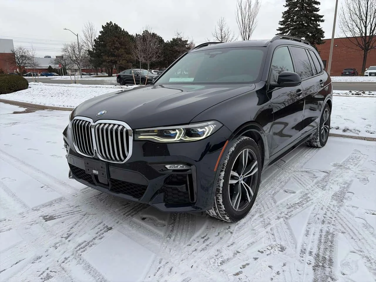 BMW X7 * xDrive40i * ЛАЗЕР * ДИСТРОНИК * 360 * ОБДУХВАНЕ, снимка 14 - Автомобили и джипове - 53953289