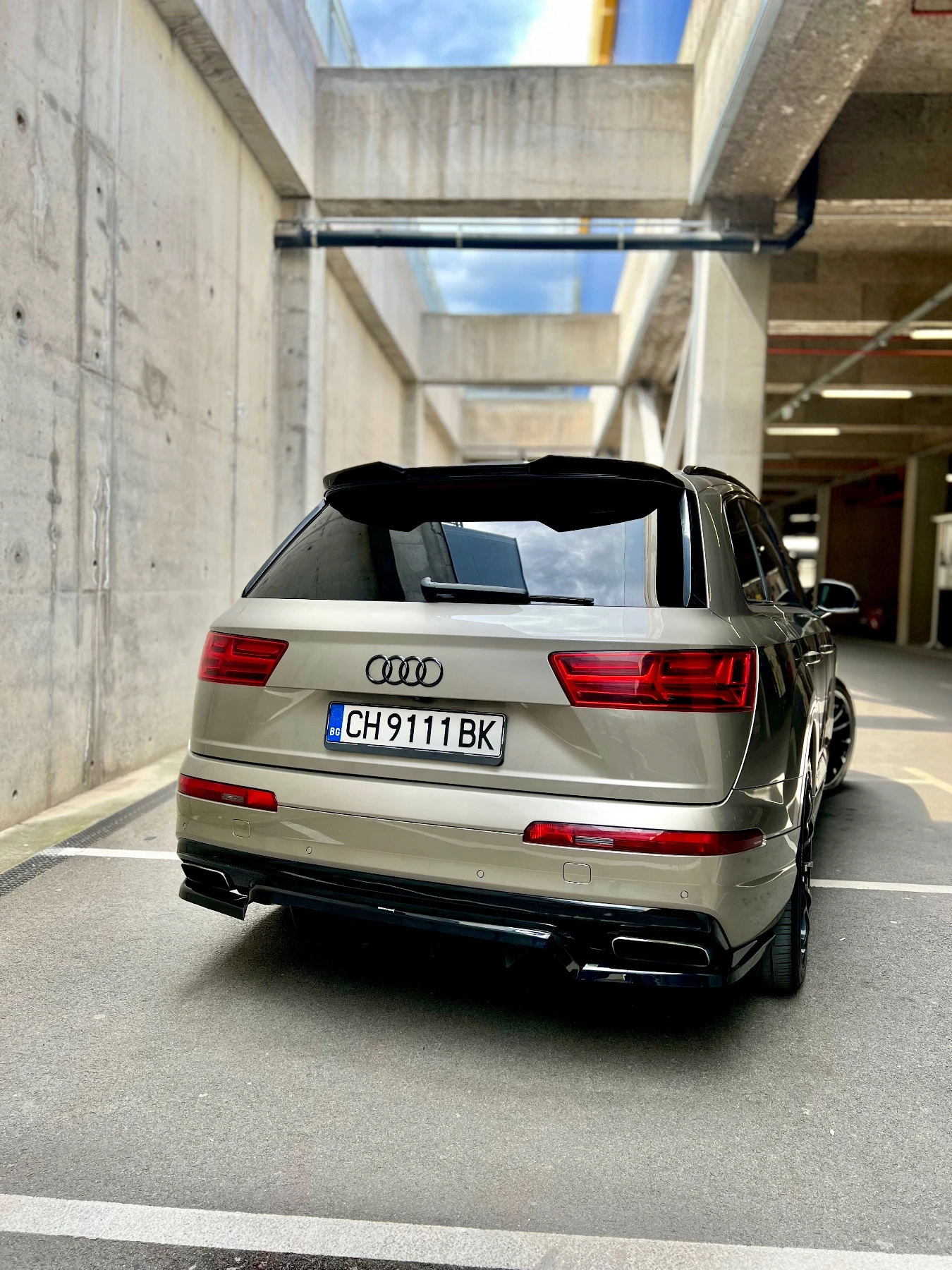 Audi Q7, снимка 6 - Автомобили и джипове - 54269316