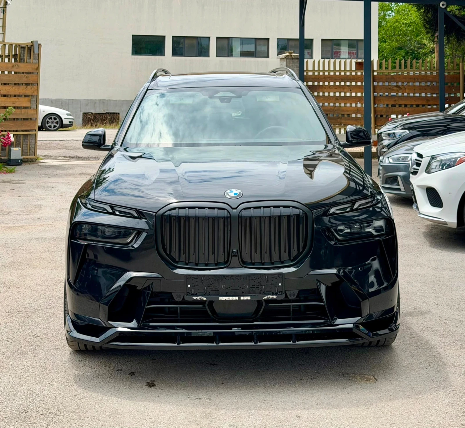 BMW X7 40i xDrive M-pack, снимка 3 - Автомобили и джипове - 54301135
