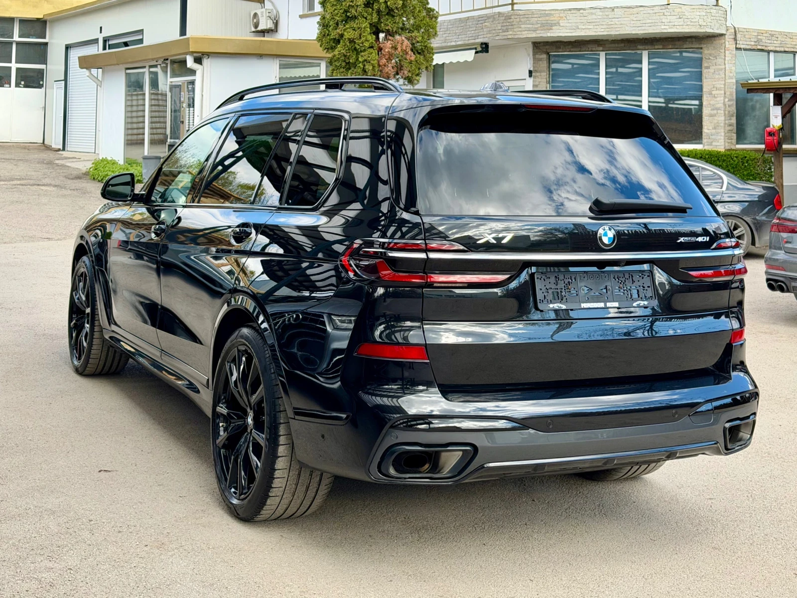 BMW X7 40i xDrive M-pack, снимка 7 - Автомобили и джипове - 54301135