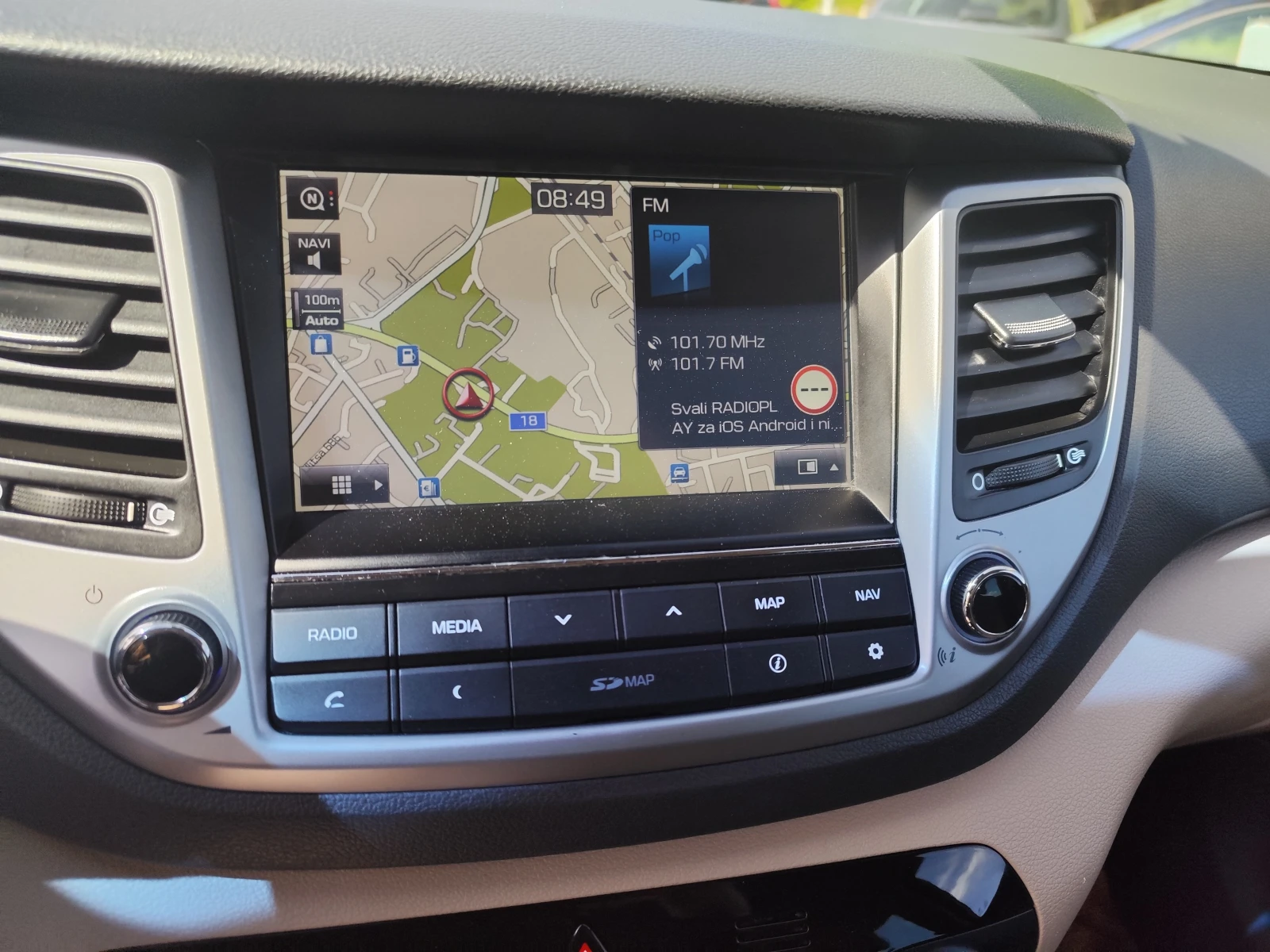 Hyundai Tucson 1.7CRDi* XPossible* EURO6B* LED* NAVI* CAMERA* , снимка 9 - Автомобили и джипове - 54518029