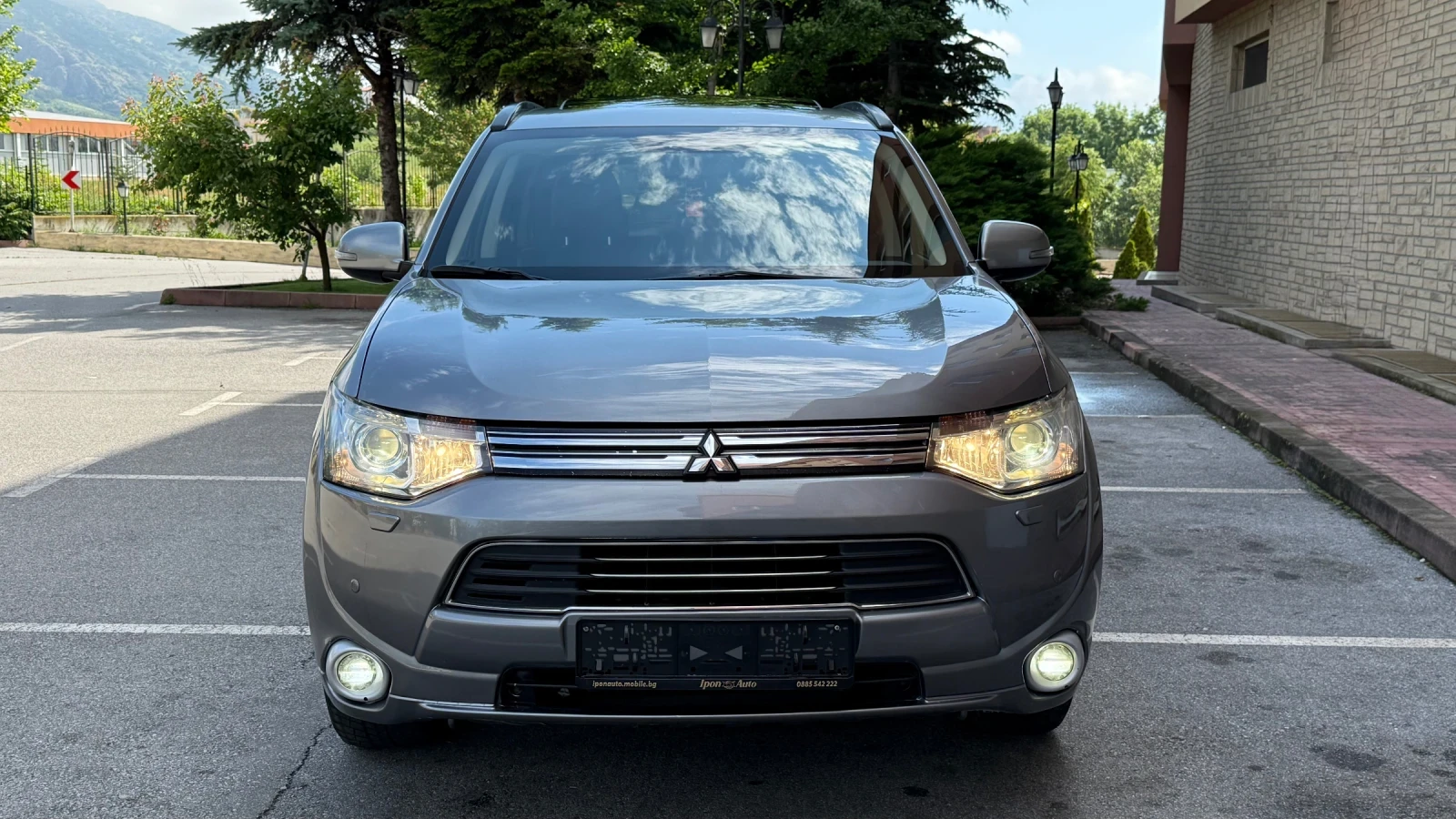 Mitsubishi Outlander 2.0PlyginHybrid* PHEV* 4x4* КАМЕРА* ПОДГРЕВ* АВТОП, снимка 6 - Автомобили и джипове - 54760198