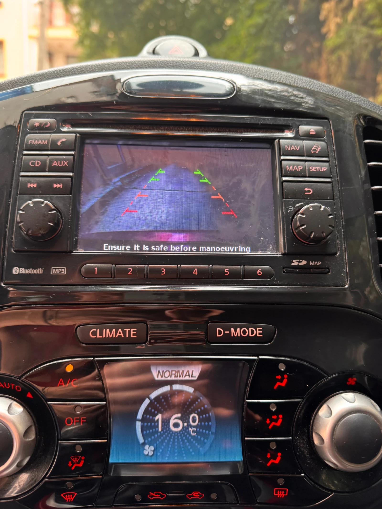Nissan Juke, снимка 7 - Автомобили и джипове - 54802556