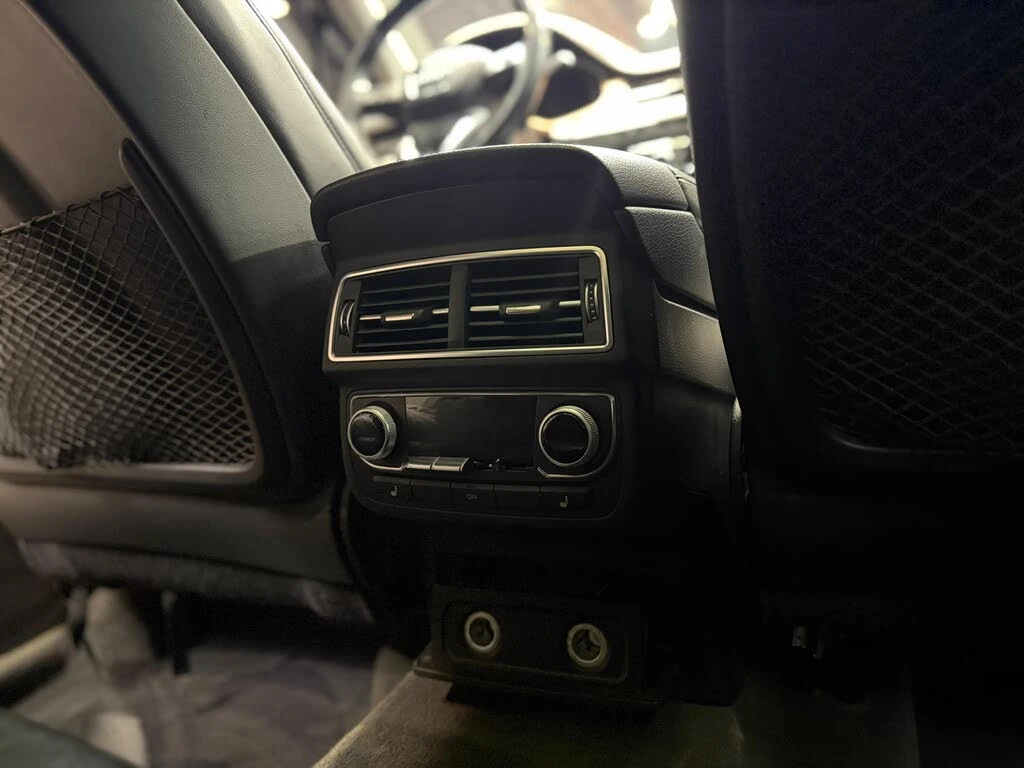 Audi Q7 TECHNIK* MATRIX* BOSE* МАСАЖ* 360 КАМЕРИ* ОБДУХВАН, снимка 12 - Автомобили и джипове - 54837244