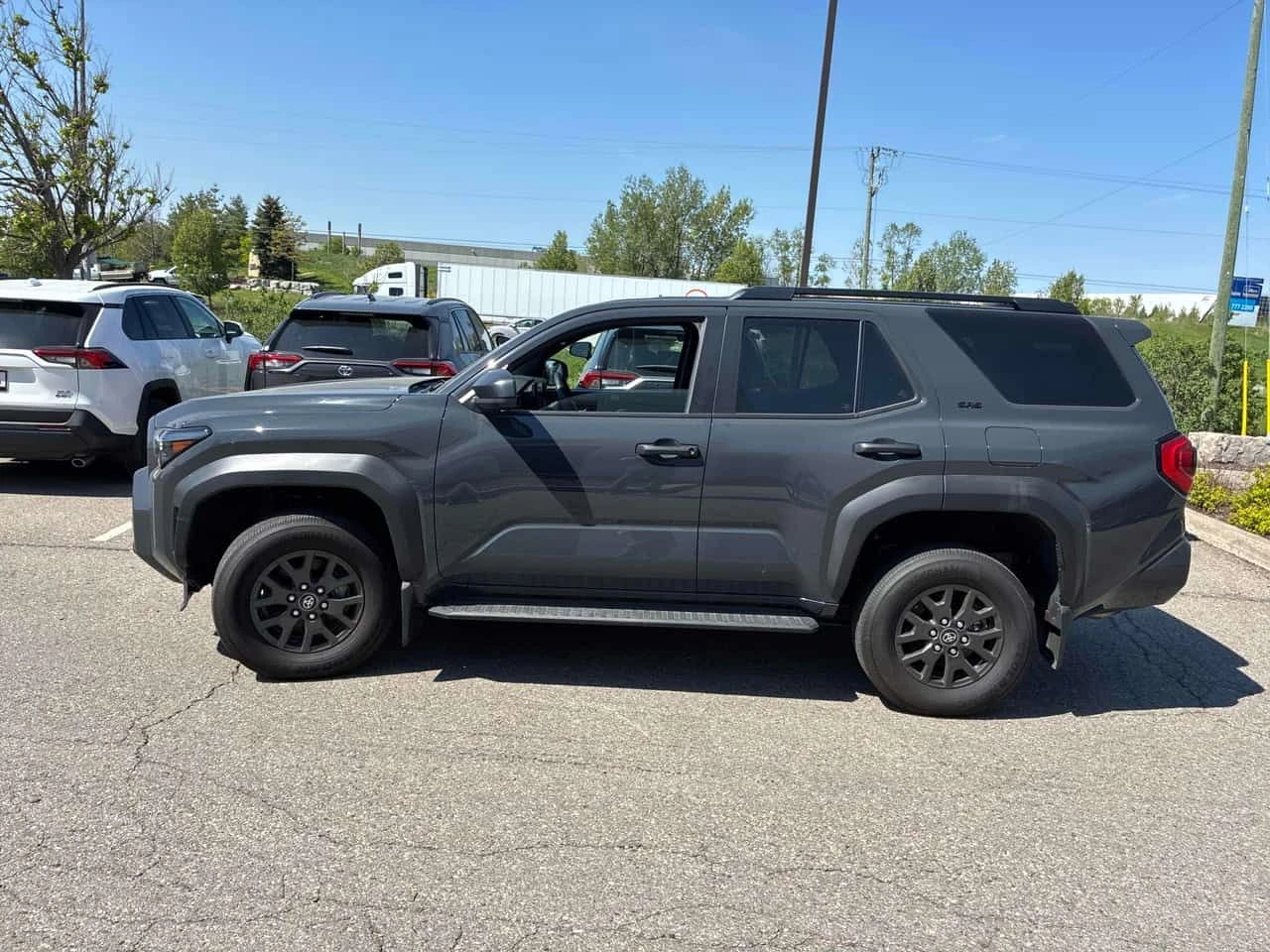 Toyota 4runner * 4WD * АВТОКРЕДИТ БЕЗ ПЪРВОНАЧАЛНА ВНОСКА* , снимка 2 - Автомобили и джипове - 54953225