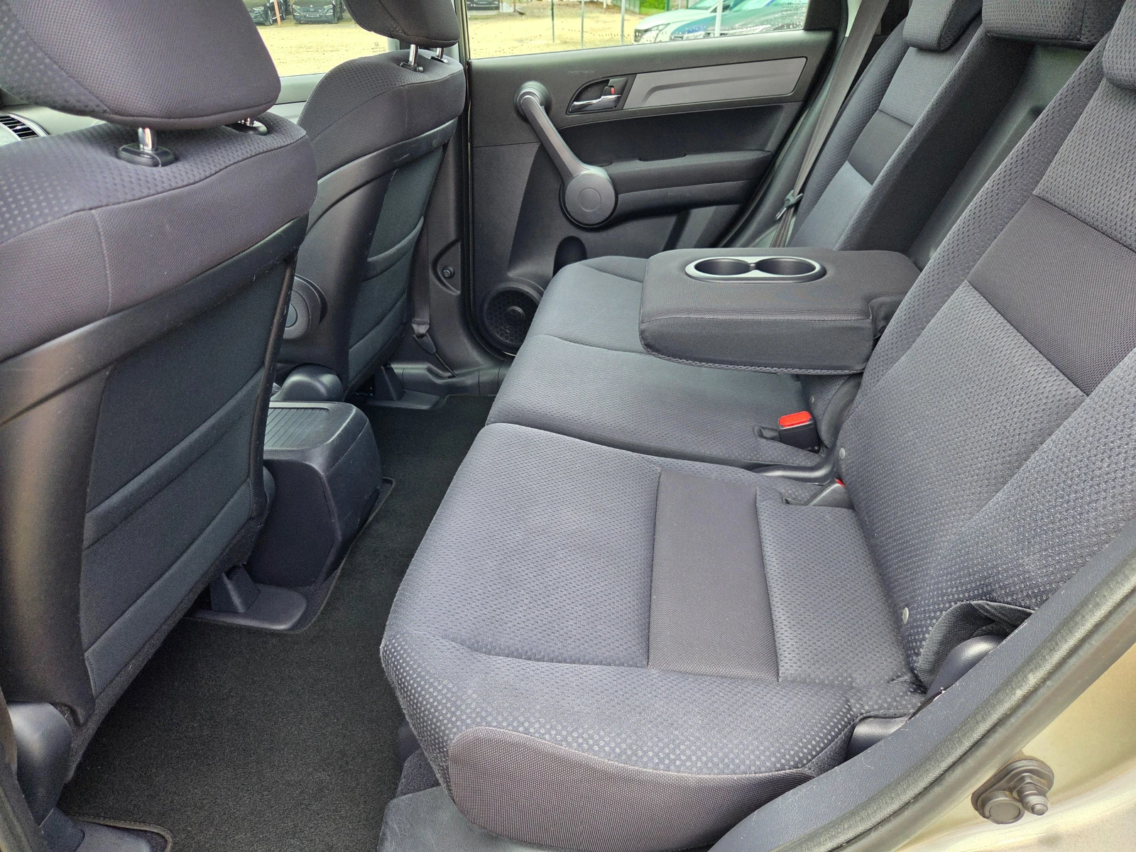 Honda Cr-v 2.0 i-VTEC Comfort ШВЕЙЦАРИЯ 4WD     , снимка 9 - Автомобили и джипове - 55025093