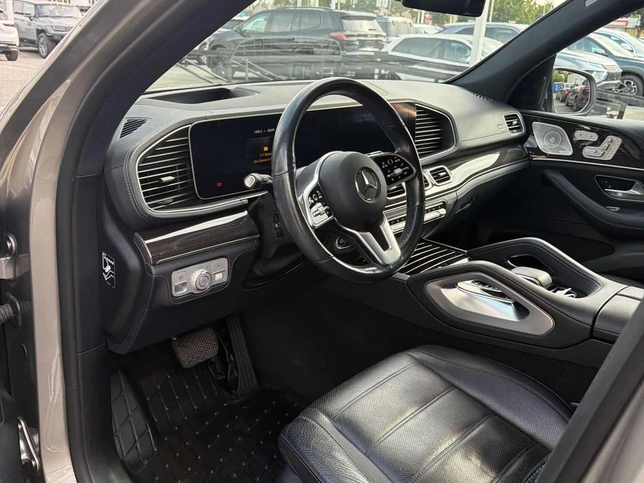 Mercedes-Benz GLE 350 /DISTRONIC/360/BURMESTER/CARFAX/АВТОКРЕДИТ, снимка 5 - Автомобили и джипове - 55612679