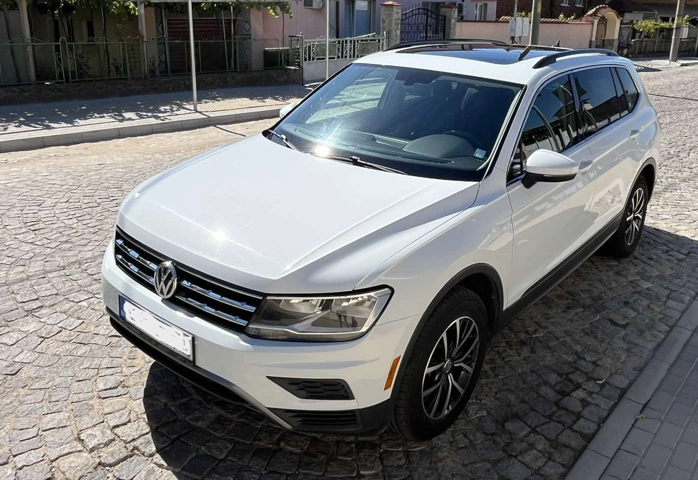 VW Tiguan, снимка 5 - Автомобили и джипове - 55986850