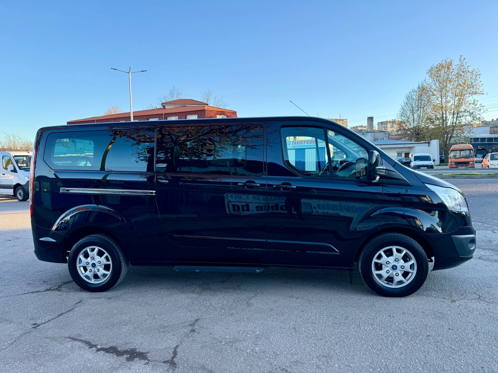 Ford Transit Custom  TOURNEO L2  2.2 TDCI 8 МЕСТА - изображение 6