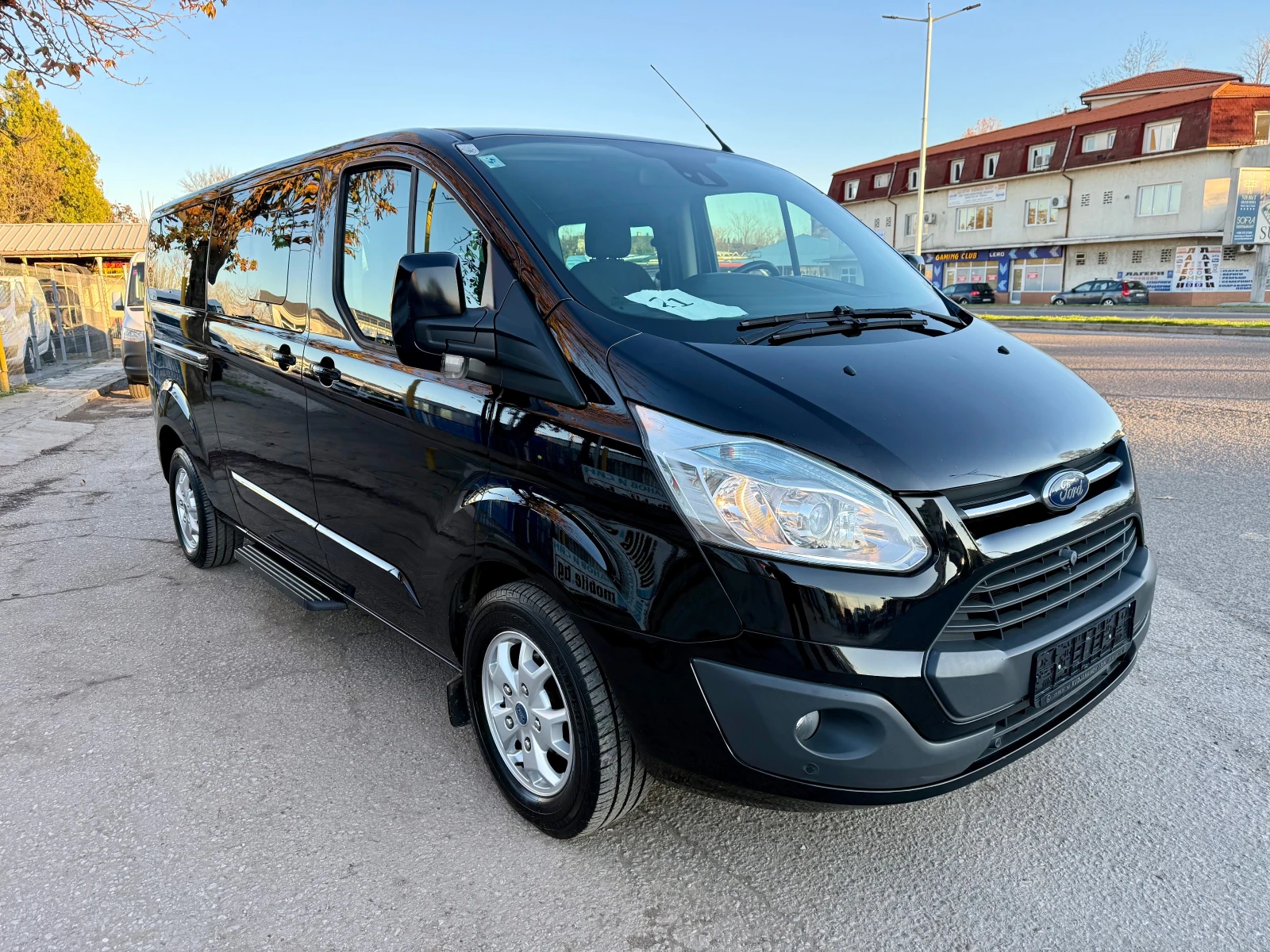 Ford Transit Custom  TOURNEO L2  2.2 TDCI 8 МЕСТА - изображение 7