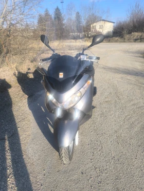 Suzuki Burgman 200 4тактов, снимка 5