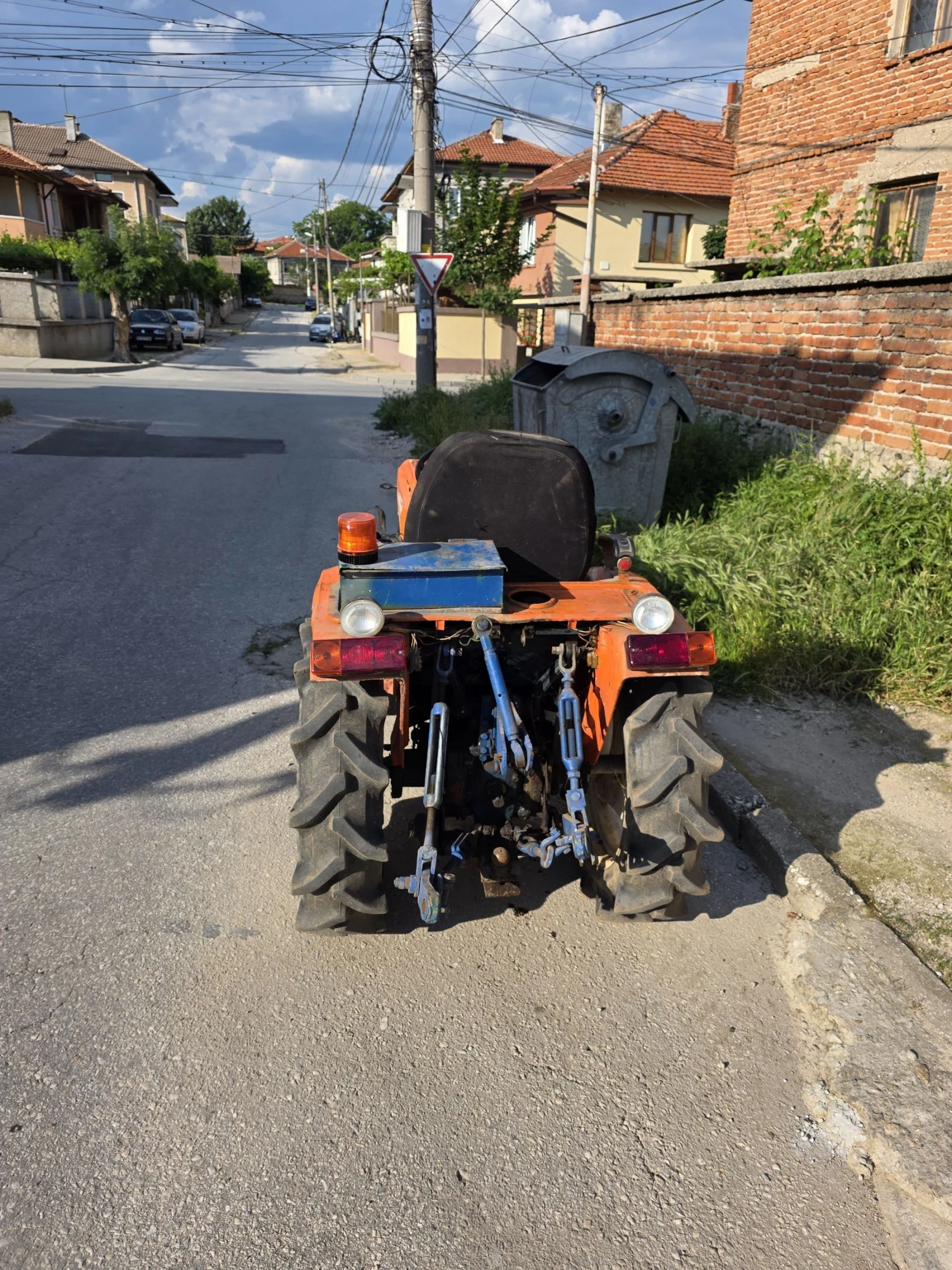 Трактор Kubota B1600 - изображение 4