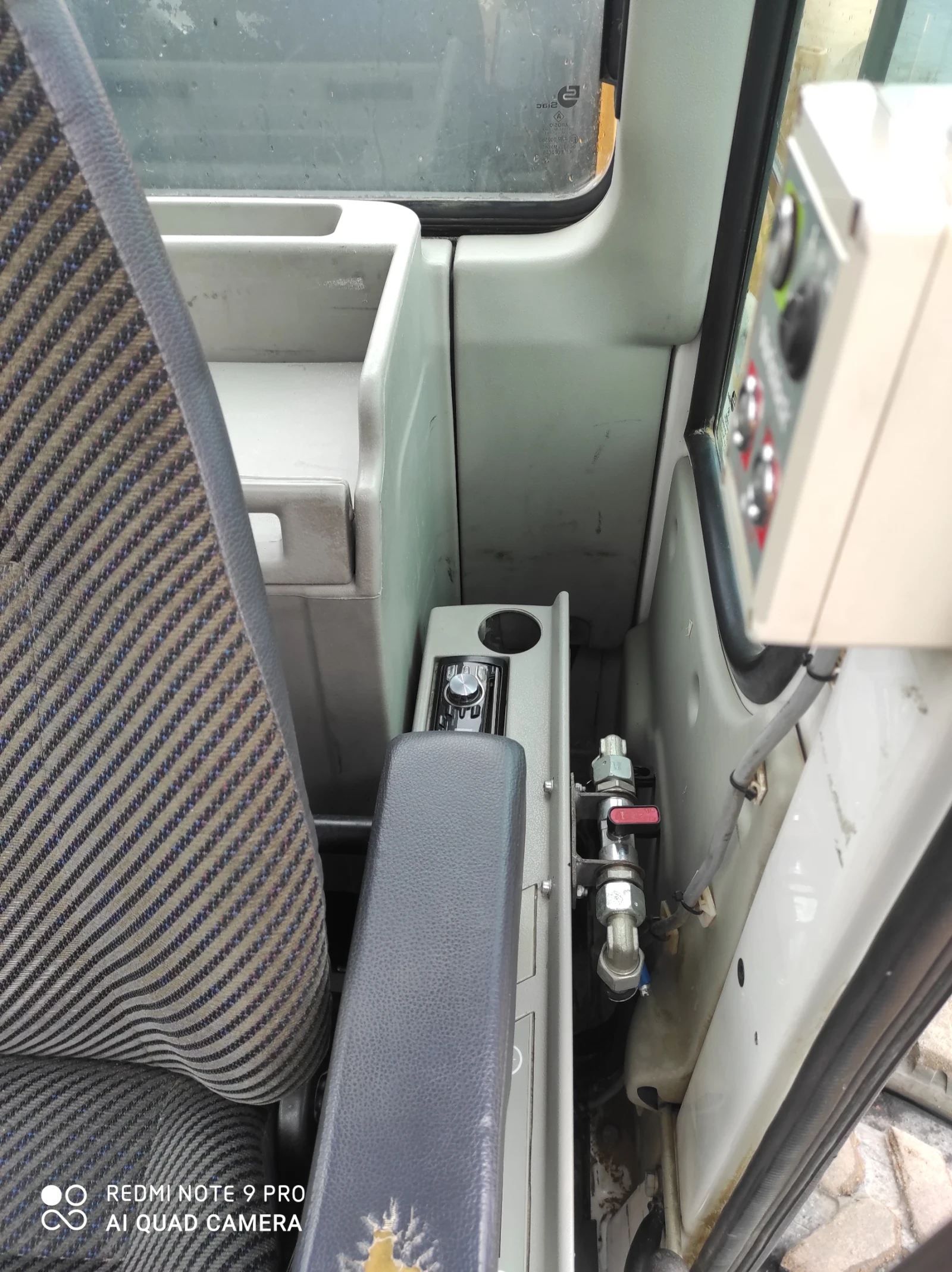 Багер Liebherr A924 - изображение 9