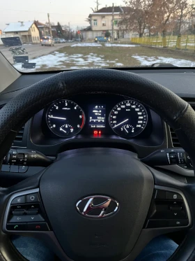 Hyundai Elantra | Mobile.bg    6