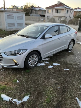 Hyundai Elantra | Mobile.bg    2