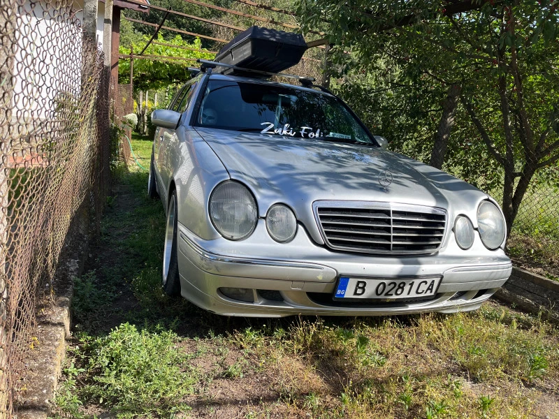 Mercedes-Benz E 270 2.7 CDI , снимка 9 - Автомобили и джипове - 46784396