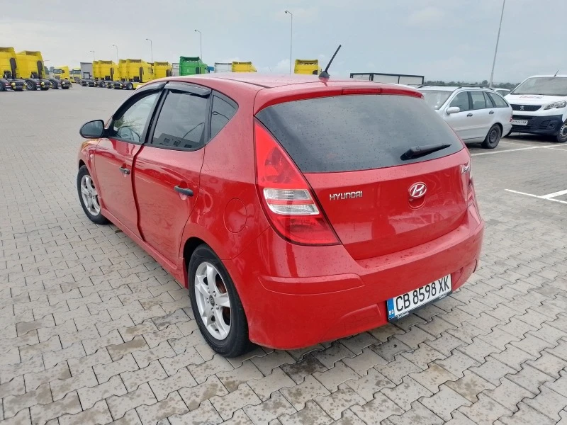 Hyundai I30 1.4, снимка 7 - Автомобили и джипове - 47137247