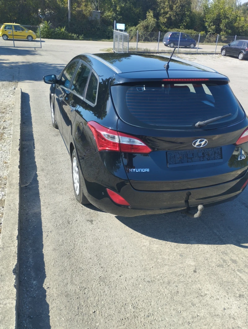 Hyundai I30 1.4 CRDI 90ks 6 sk, снимка 5 - Автомобили и джипове - 47782472