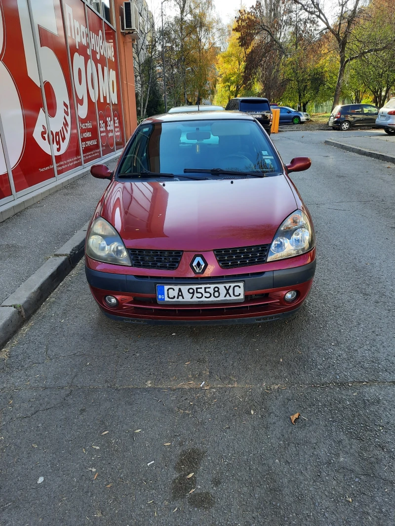 Renault Clio, снимка 1 - Автомобили и джипове - 47925260