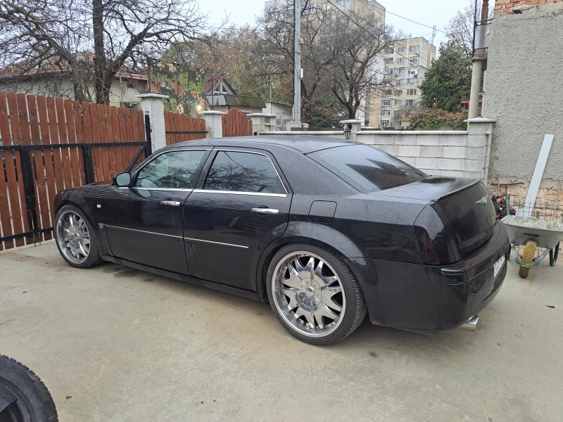 Chrysler 300c, снимка 3 - Автомобили и джипове - 47990713