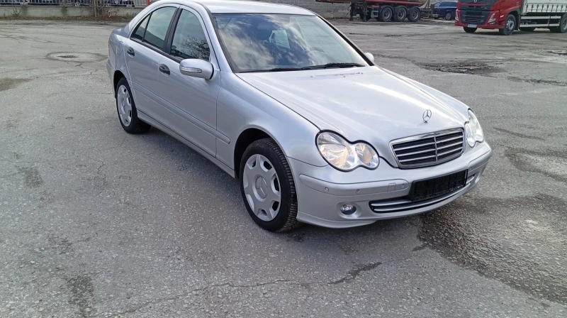 Mercedes-Benz C 180 Kompressor, снимка 2 - Автомобили и джипове - 48097938