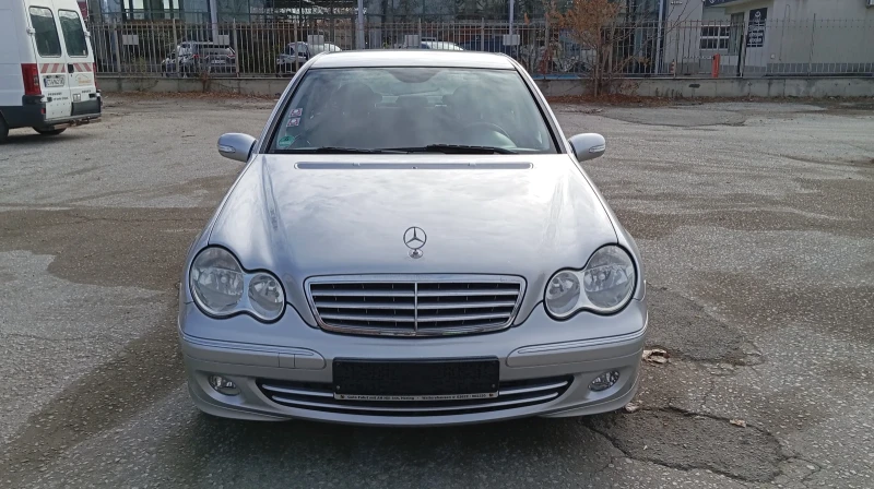 Mercedes-Benz C 200 Kompressor, снимка 1 - Автомобили и джипове - 48097938