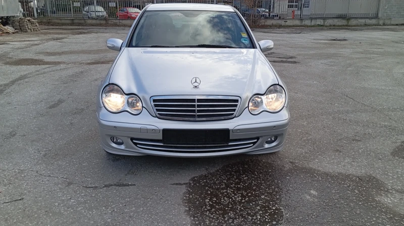 Mercedes-Benz C 180 Kompressor, снимка 1 - Автомобили и джипове - 48097938