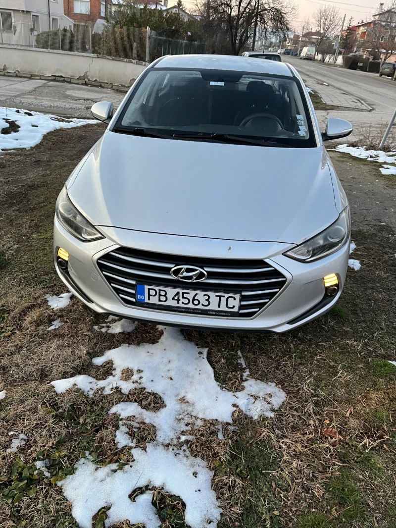 Hyundai Elantra, снимка 1 - Автомобили и джипове - 48706723