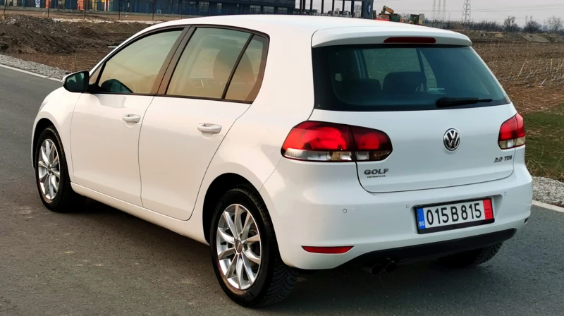 VW Golf 2.0TDI DSG, снимка 5 - Автомобили и джипове - 49276764